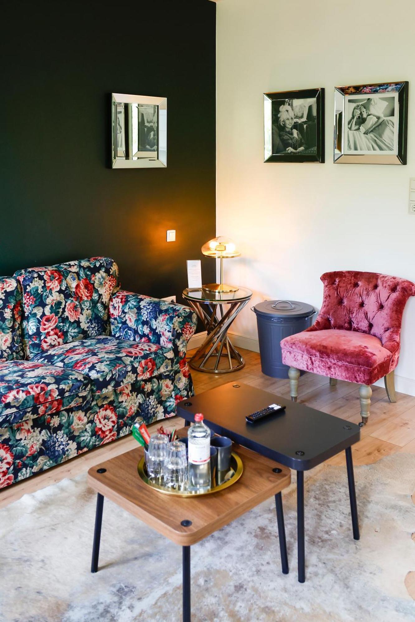 Sleephotels Alsterroom Hamburg-Harburg Exteriör bild