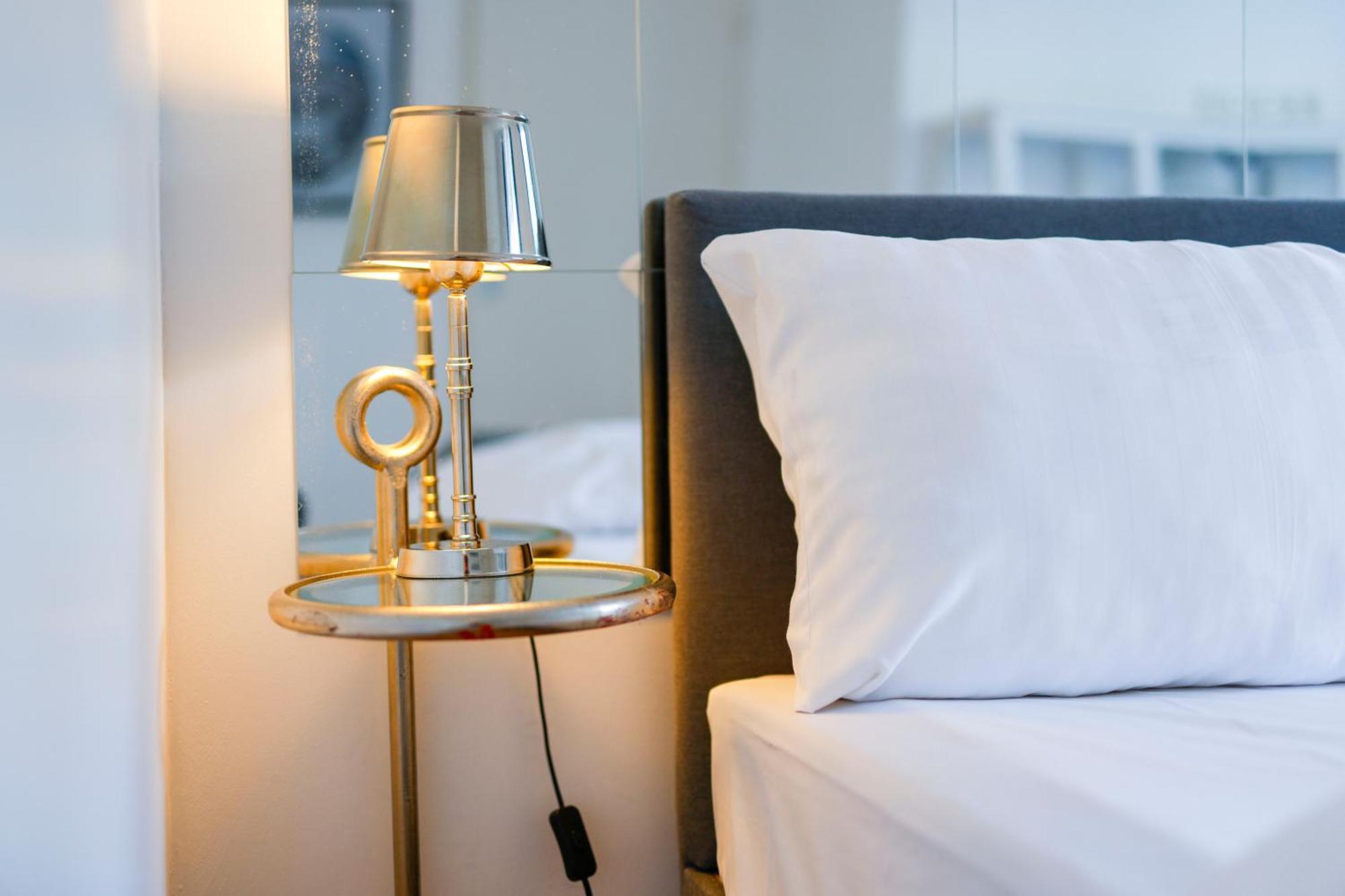 Sleephotels Alsterroom Hamburg-Harburg Exteriör bild